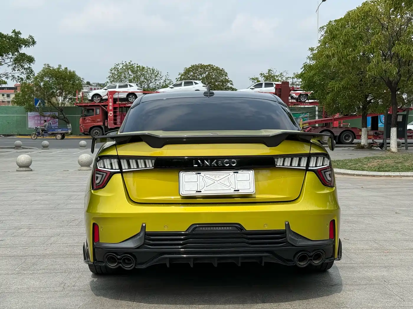 Lynk & Co 03 2021 03+ 2.0TD Auto Performance Package Edition фото 12