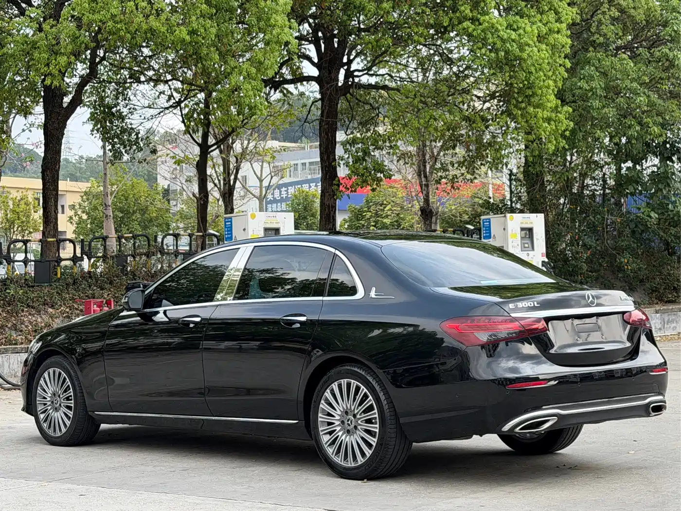 Mercedes-Benz E-Class 2021 E 300 L Premium фото 5