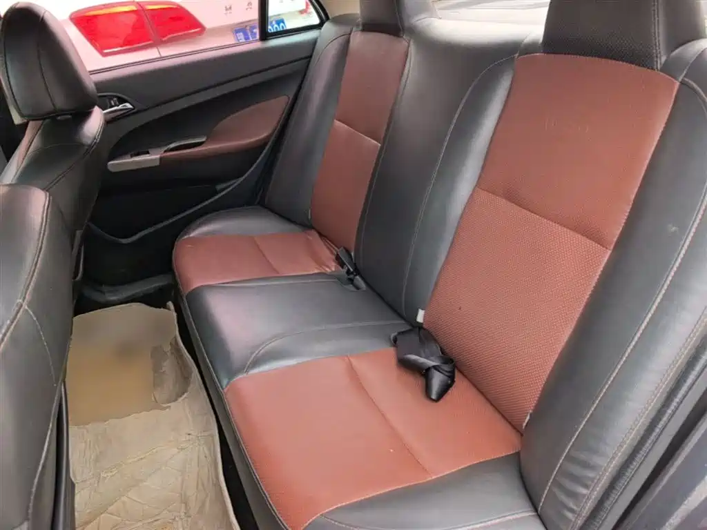 BYD F3 2015 Energy-saving Edition 1.5L Manual Luxury фото 17