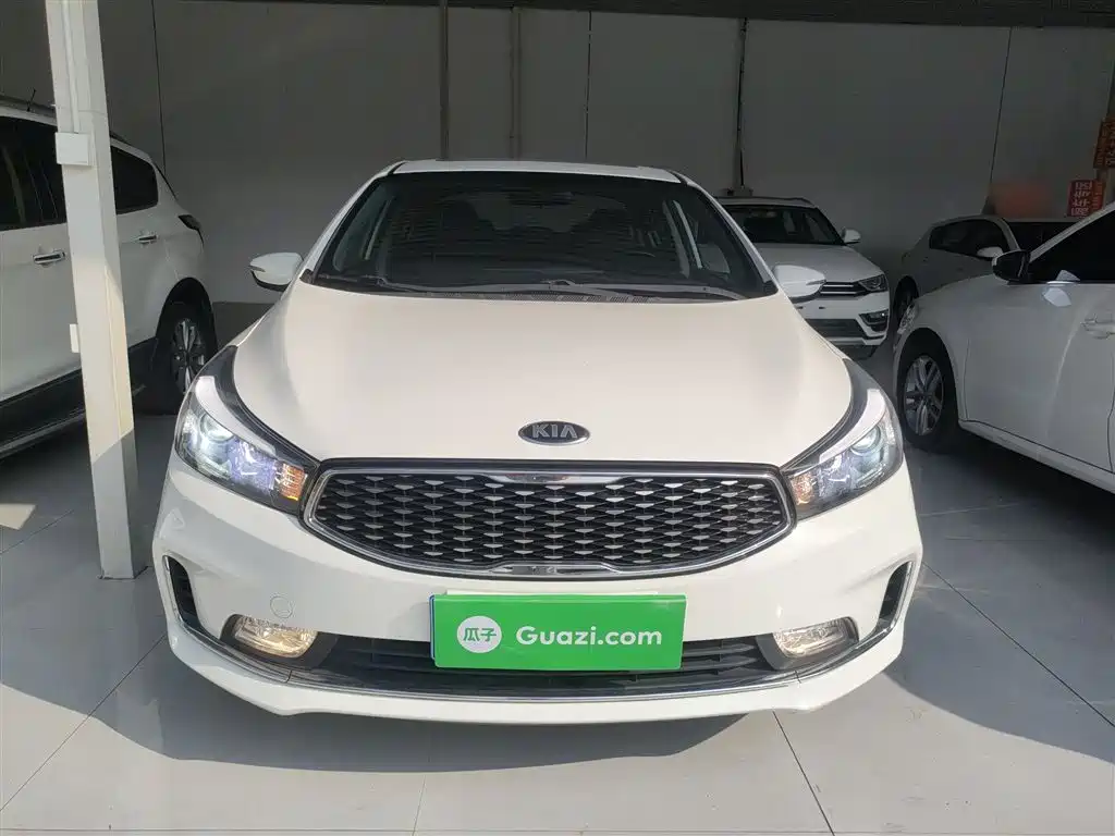 Kia K3 2016 1.6L Automatic GLS фото 3