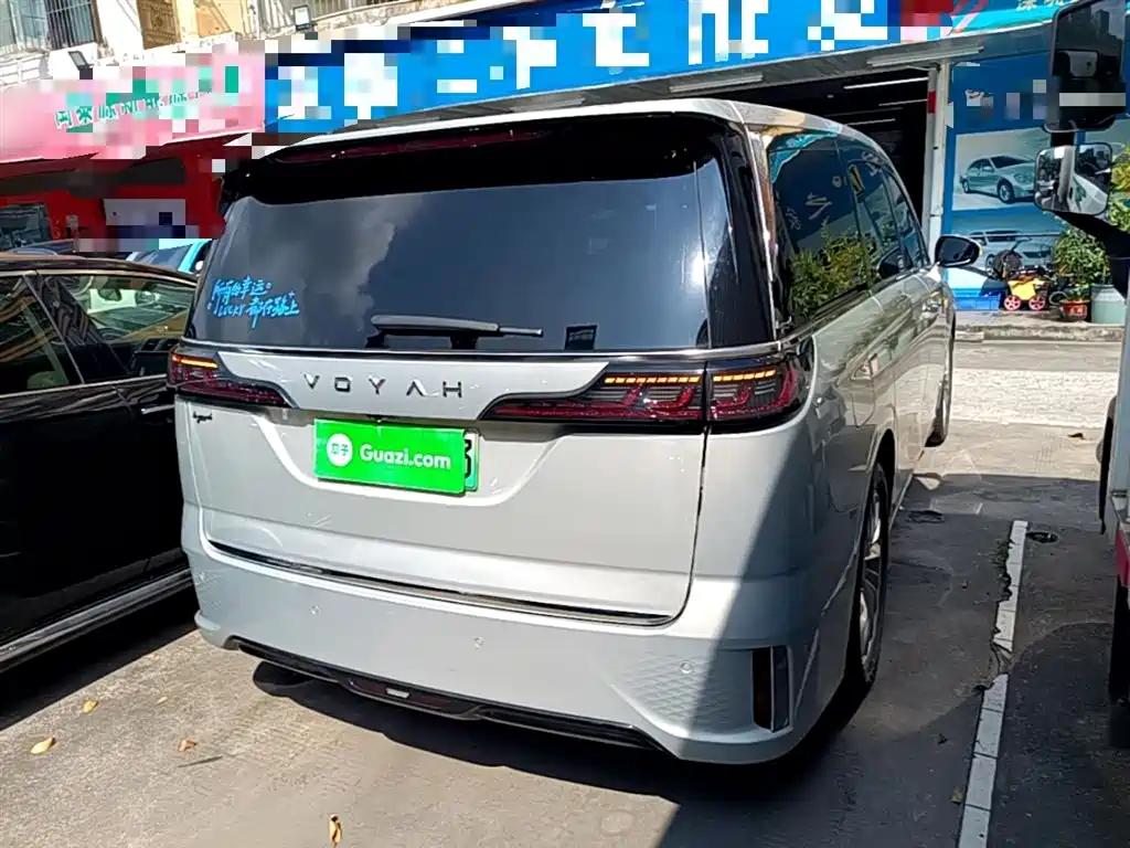 Voyah Auto Voyah Dreamer 2022 Low-carbon Edition Think+Smart Driving Package фото 7
