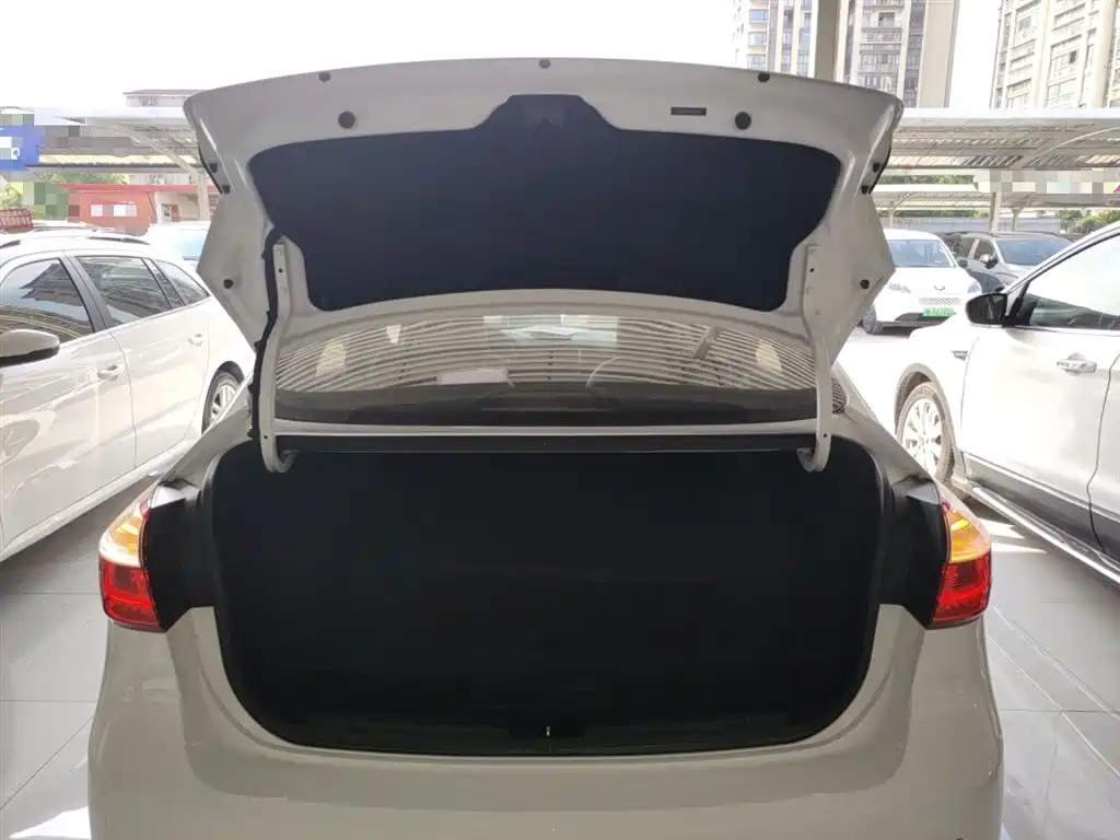 Kia K3 2016 1.6L Automatic GLS фото 15