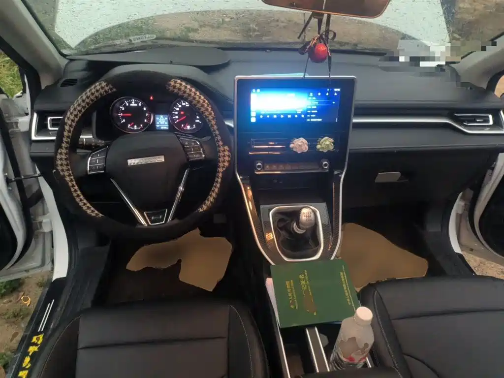 Haval M6 2021 PLUS 1.5T Manual Luxury Smart Connect фото 6