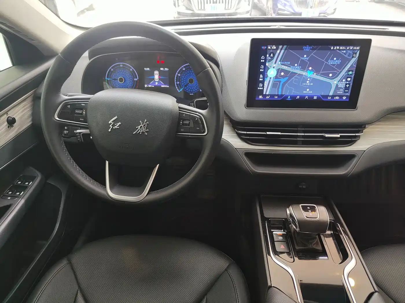 Hongqi E-QM5 2023 560km PLUS фото 20