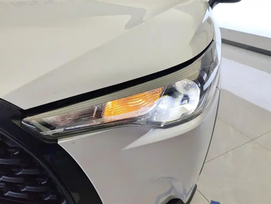 Toyota Corolla Cross 2023 2.0L Elite Edition фото 5