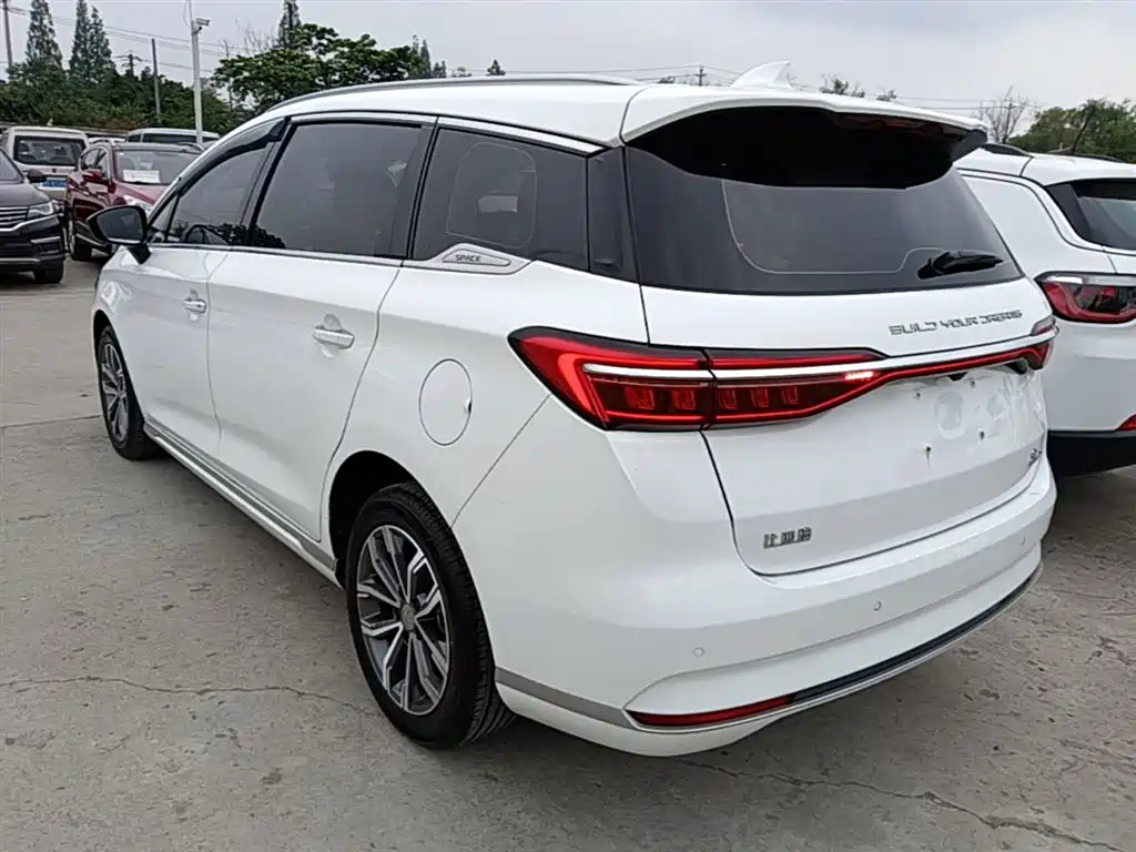 BYD Song MAX 2021 Upgrade 1.5T Auto Flagship 7-Seater фото 5