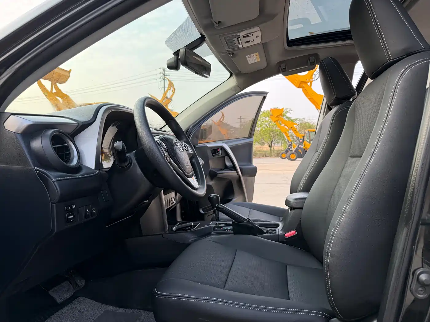 Toyota RAV4 Rongfang 2019 2.0L CVT 2WD Style X Limited Edition China VI фото 9