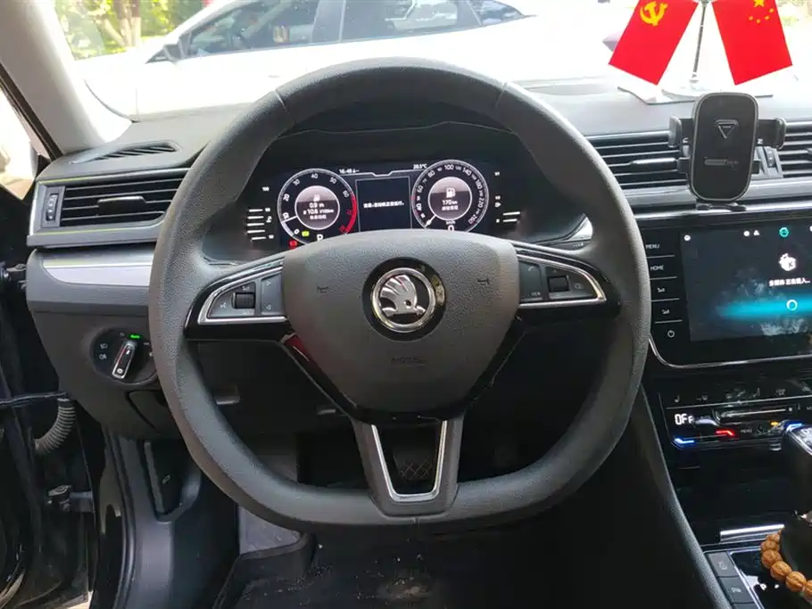 Škoda Superb 2024 TSI280 DSG Premium Edition фото 15