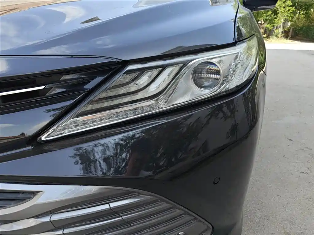 Toyota Camry 2018 2.5G Luxury Edition фото 24