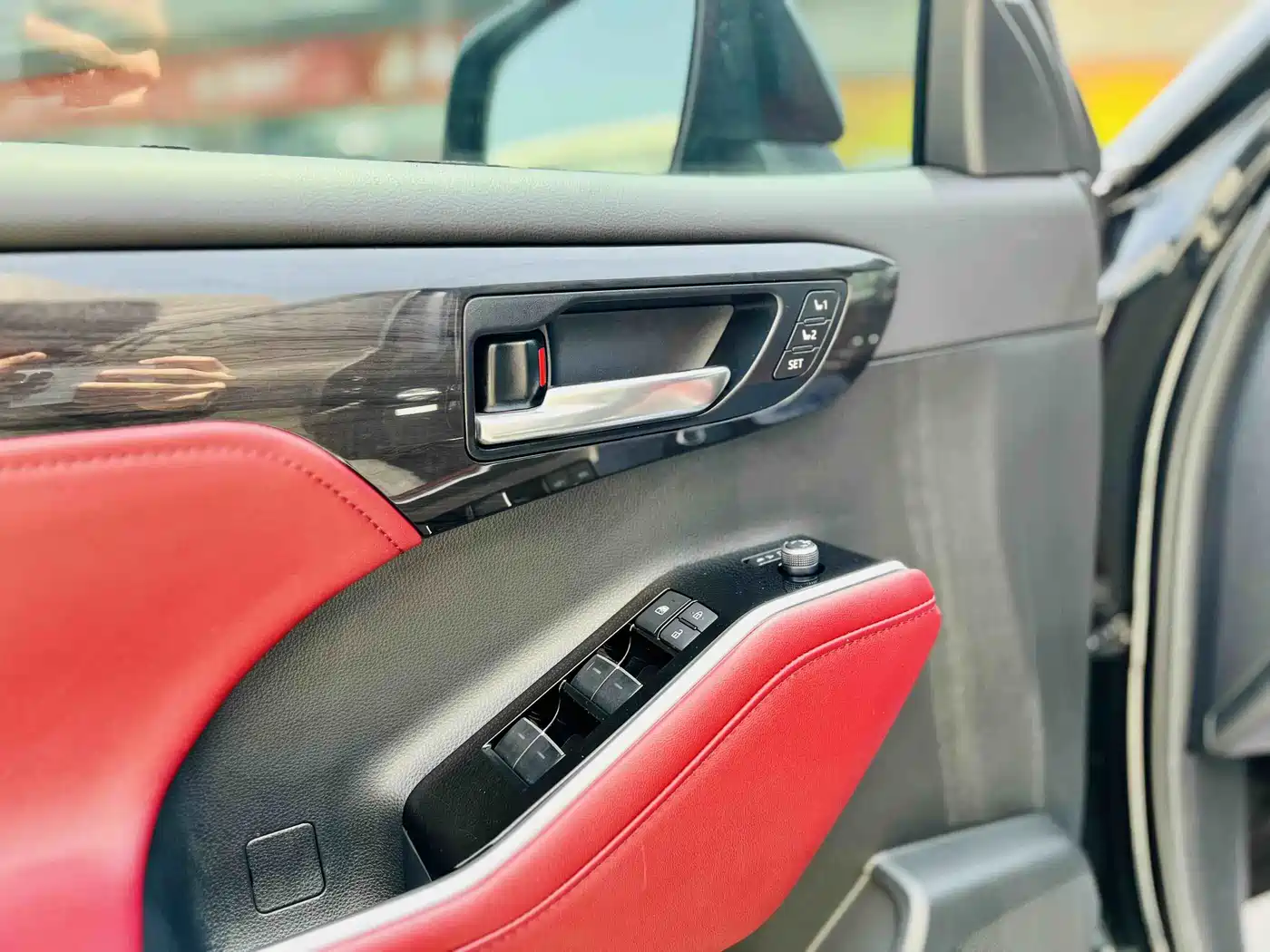 Toyota Crown Kluger 2022 2.5L HEV 4WD Flagship Edition фото 7