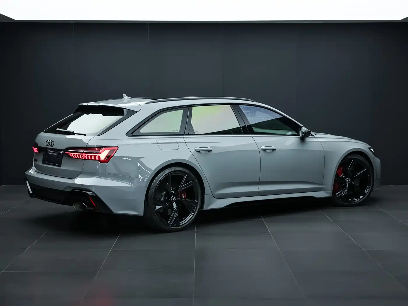 Audi RS 6 2021 RS 6 4.0T Avant фото 4