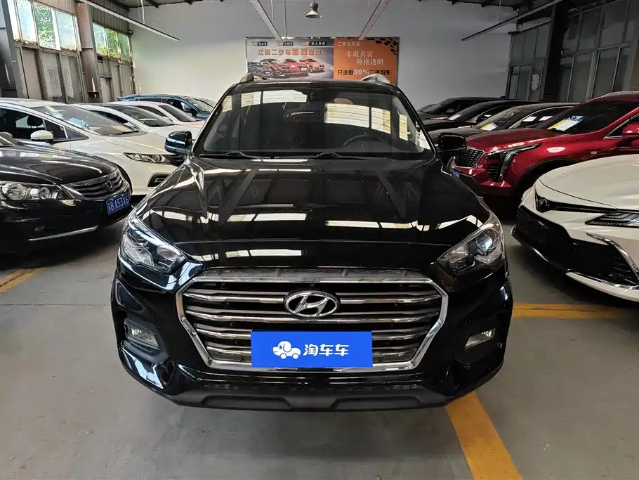 Hyundai Beijing Hyundai ix35 2018 2.0L Automatic 2WD Zhiyong·Enjoyment Edition фото 2