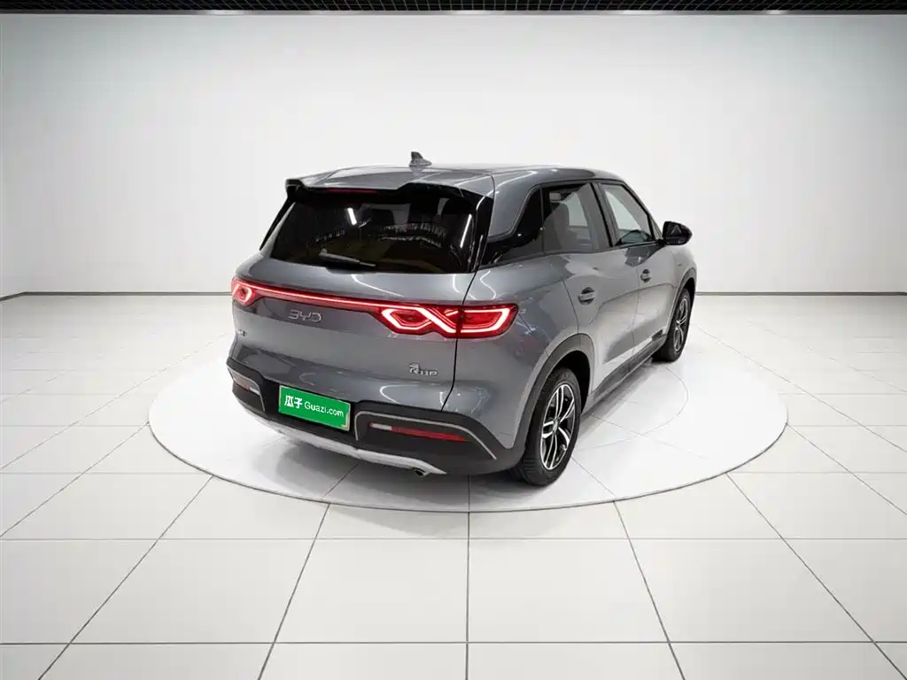 BYD Yuan UP 2024 401KM Leading Edition фото 4