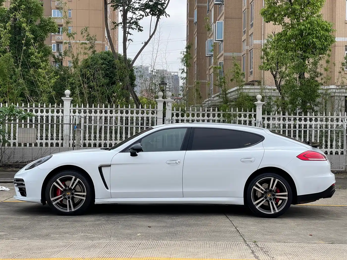 Porsche Panamera 2014 Panamera S Executive 3.0T фото 7