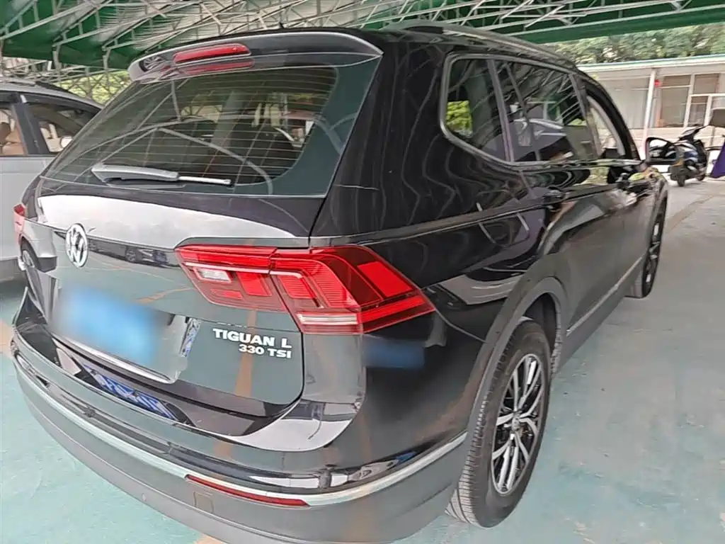 Volkswagen Tiguan L 2018 Facelift 330TSI Automatic 2WD Luxury Edition фото 7