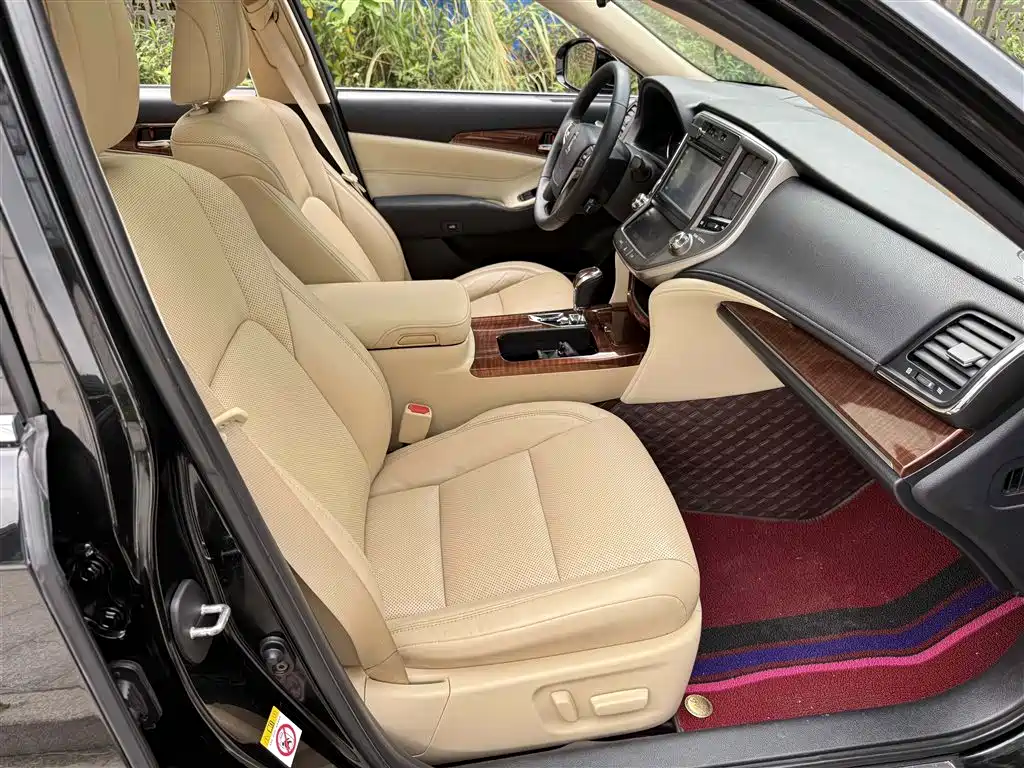 Toyota Crown 2015 2.0T Fashion фото 7