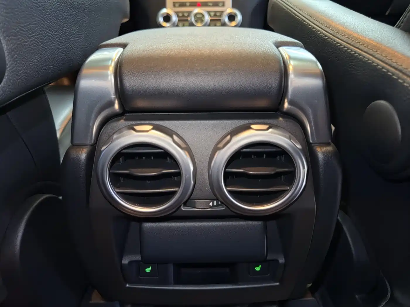 Land Rover Discovery 2016 3.0 SC Gloss Black Collector's Edition HSE фото 20