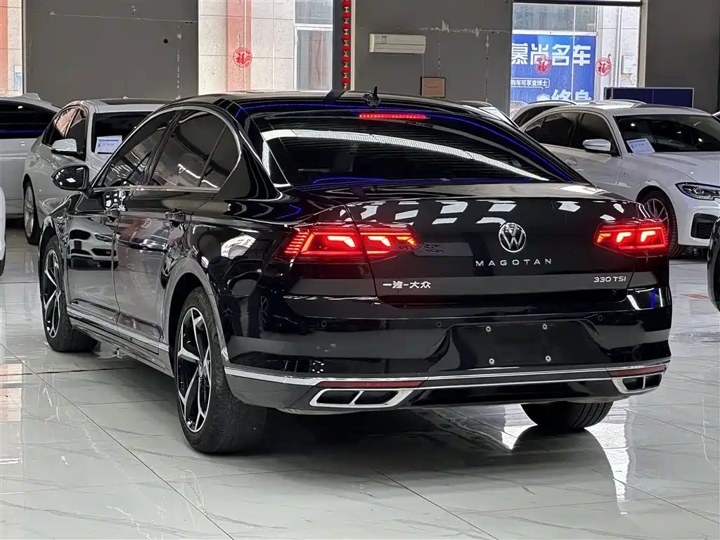 Volkswagen Magotan 2023 2 Million Units Anniversary Edition 330TSI DSG Leading Type фото 4