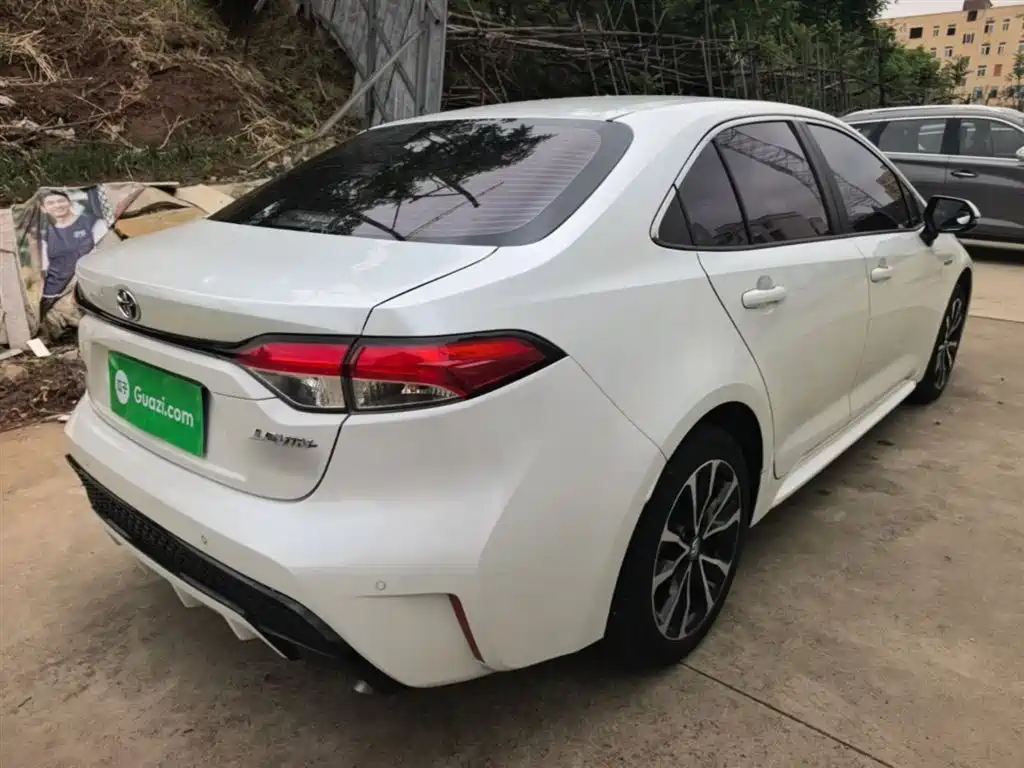 Toyota Levin 2021 Dual Engine 1.8H E-CVT Sport фото 7