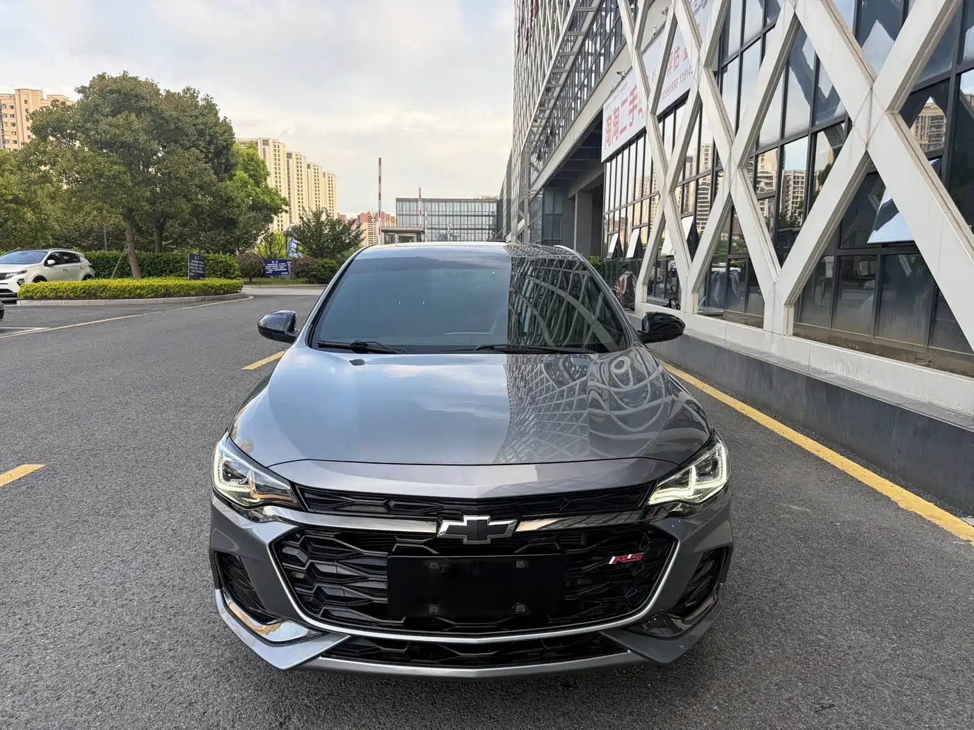 Chevrolet Monza 2019 RS 330T Auto Smooth Edition China VI фото 3