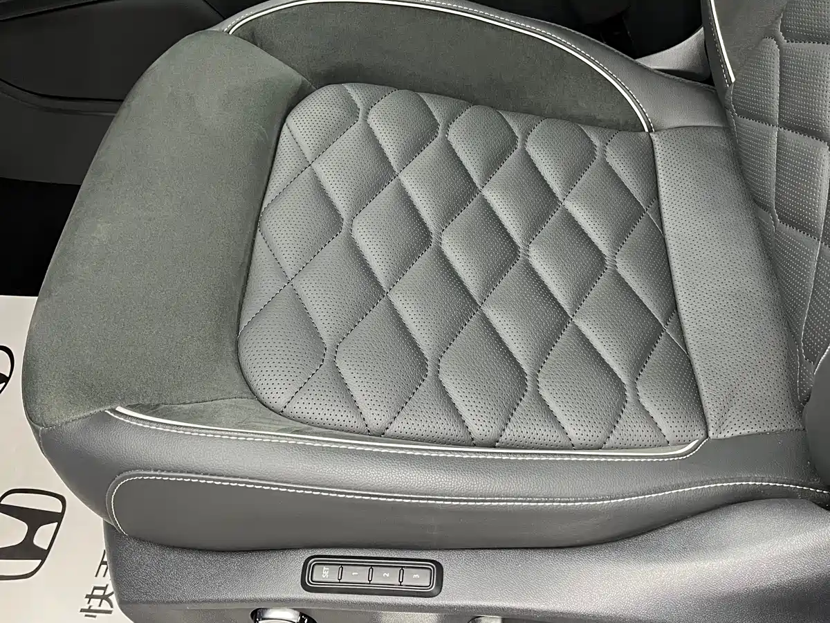 Volkswagen Teramont 2019 Model Teramont X 380TSI 4WD Prestige Luxury Edition фото 14