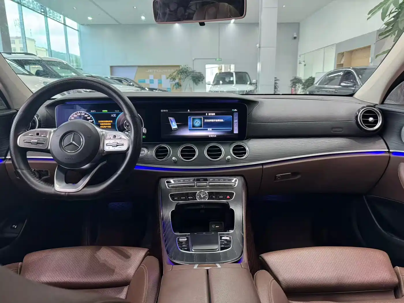 Mercedes-Benz E-Class 2020 Model E 260 L Sport фото 6
