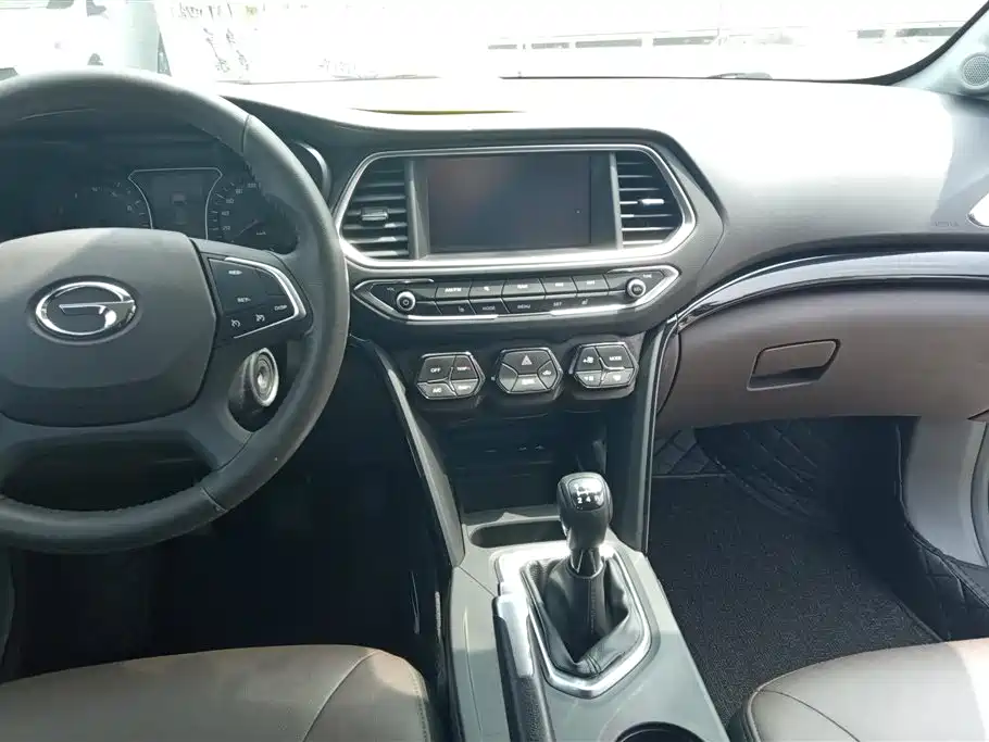 GAC Trumpchi Trumpchi GS4 2015 200T Manual Luxury Edition фото 12
