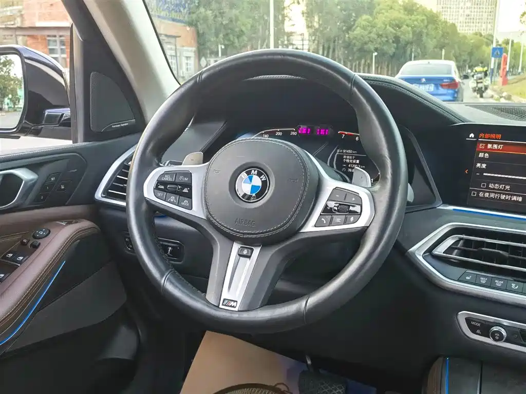 BMW X5 (Import) 2021 xDrive40i Exclusive M Sport Package фото 12