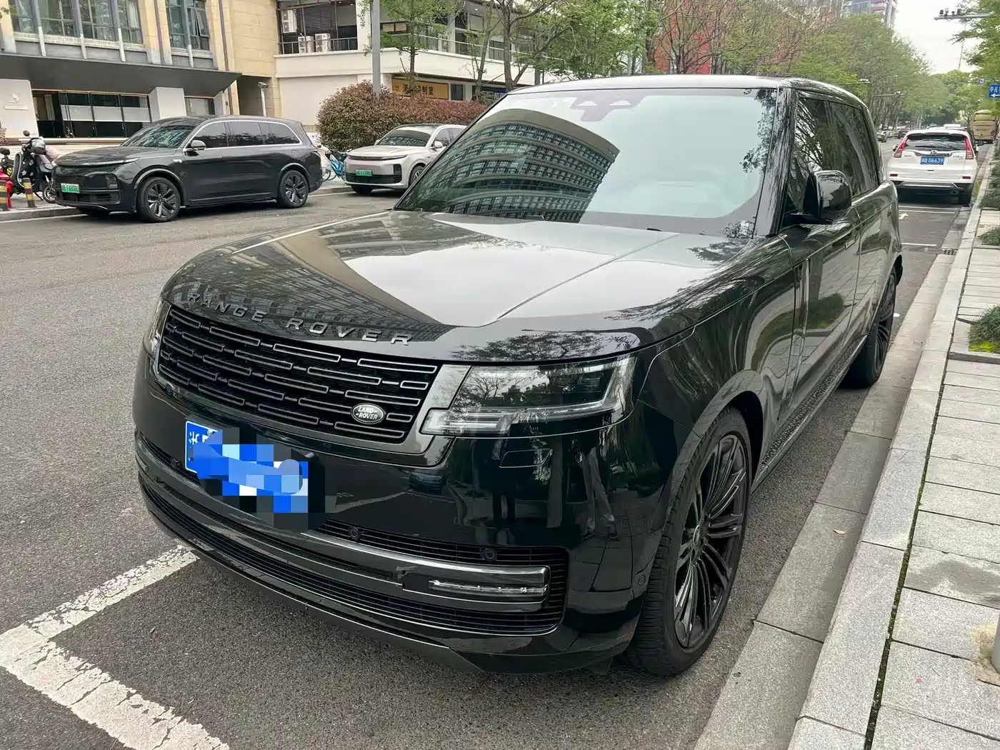 Land Rover Range Rover 2024 3.0 L6 400PS Golden Age Extended