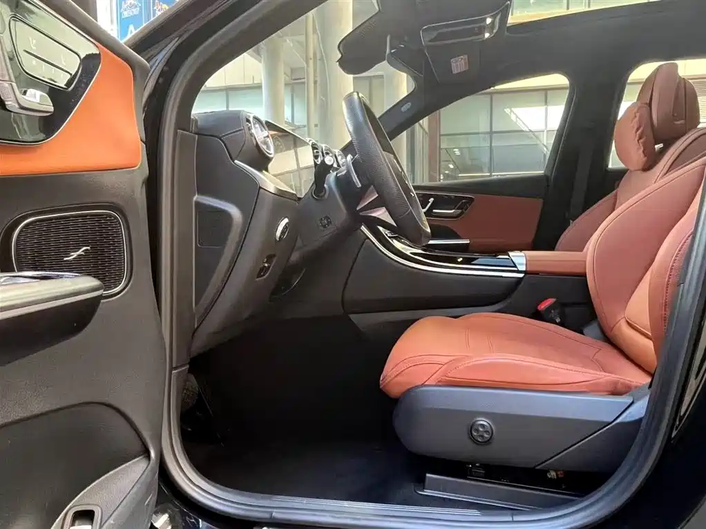 Mercedes-Benz GLC 2024 GLC 300 L 4MATIC Dynamic 5-seater фото 9