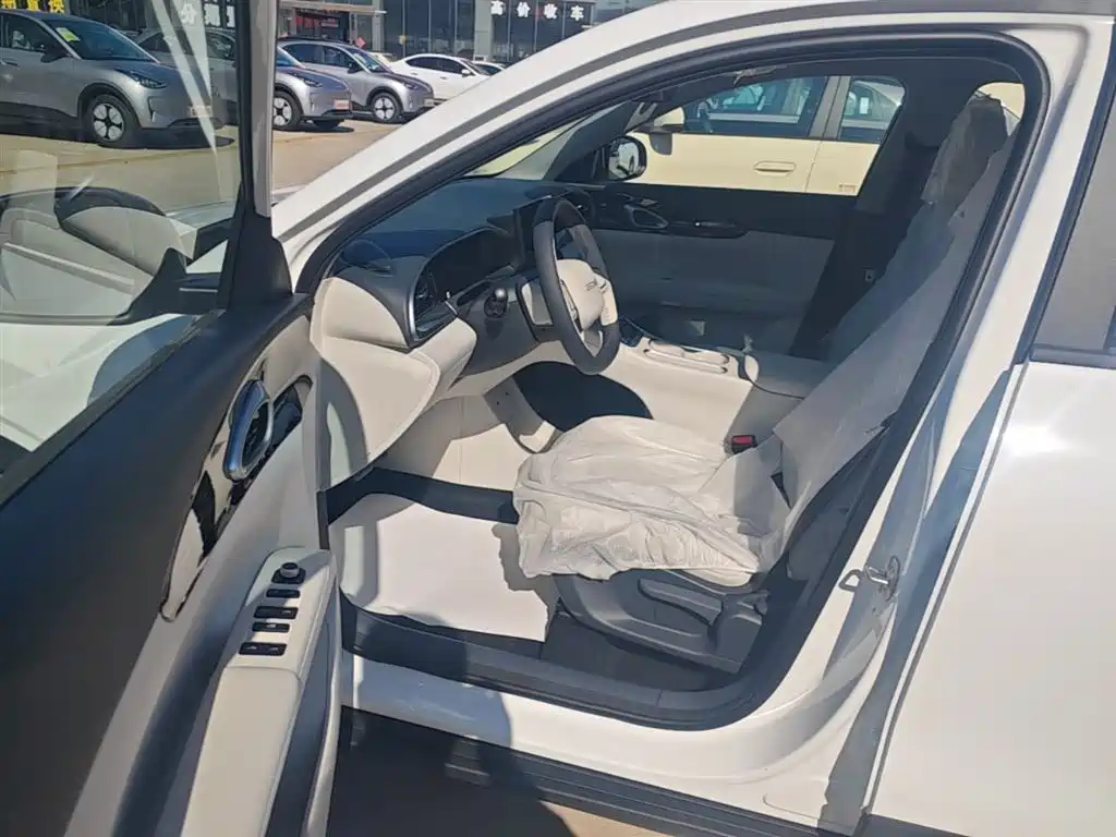 Geely Galaxy Starry Wish 2026 Edition 310km Youth Version фото 12