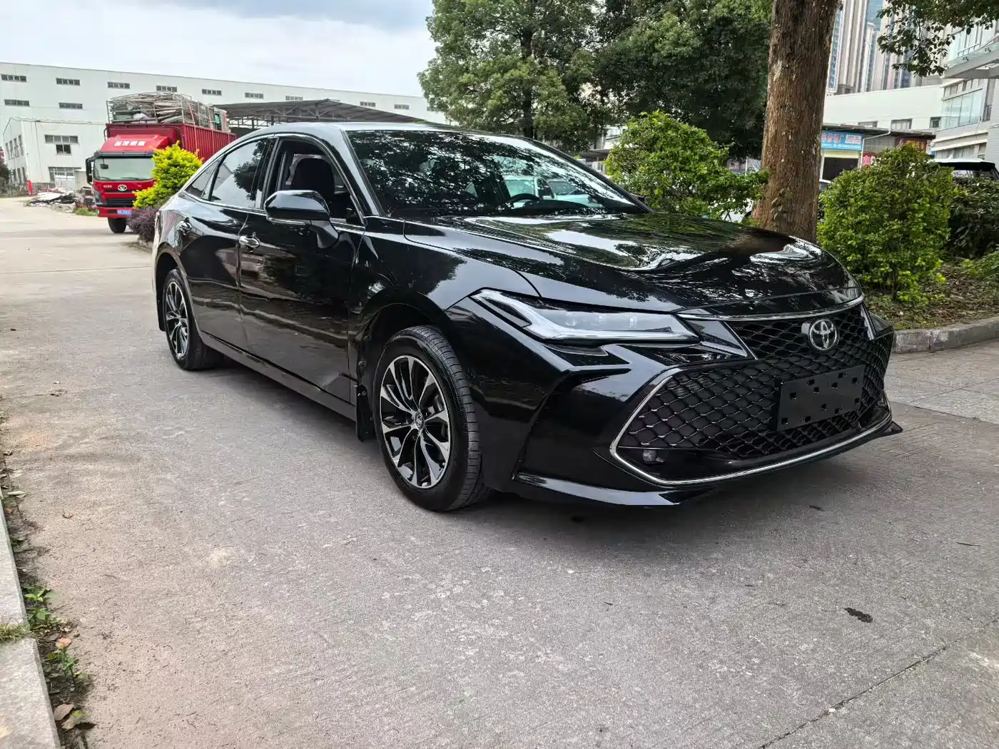 Toyota Avalon 2023 2.5L Luxury Edition фото 3