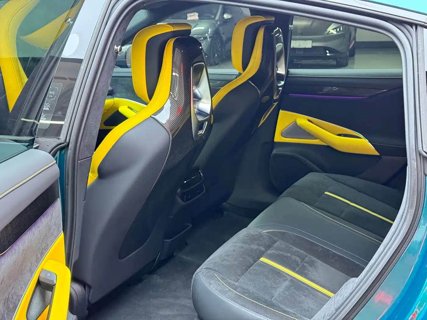 XIAOMI CAR XIAOMI SU7 ULTRA