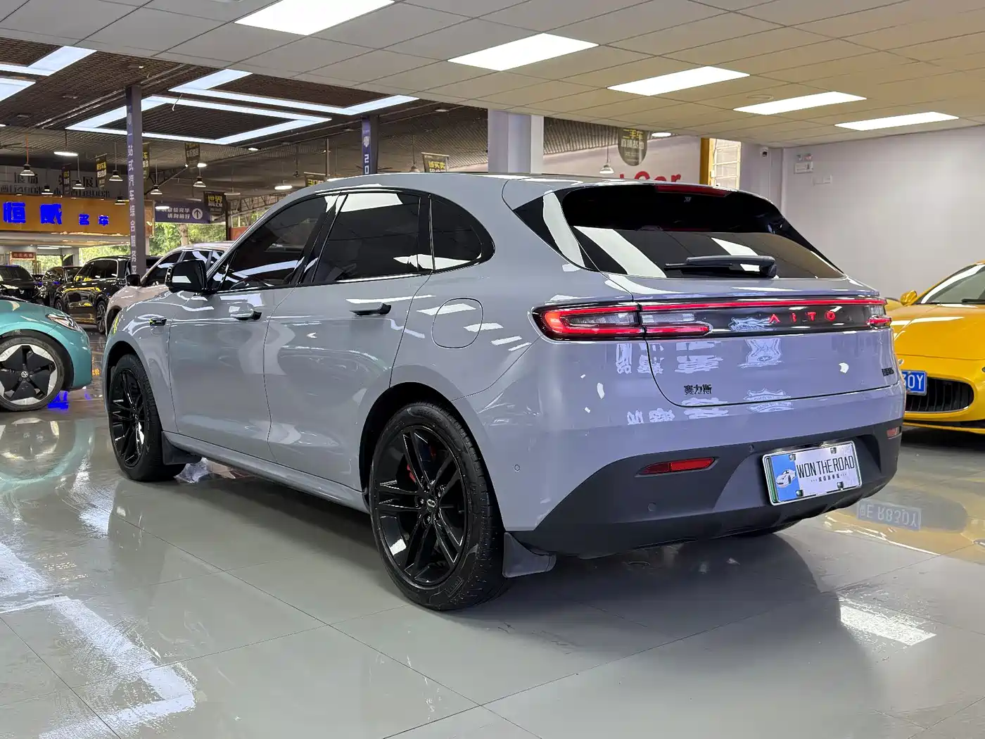 AITO Wenjie AITO M5 2024 Extended Range Max RS AWD Advanced Smart Driving Edition фото 3