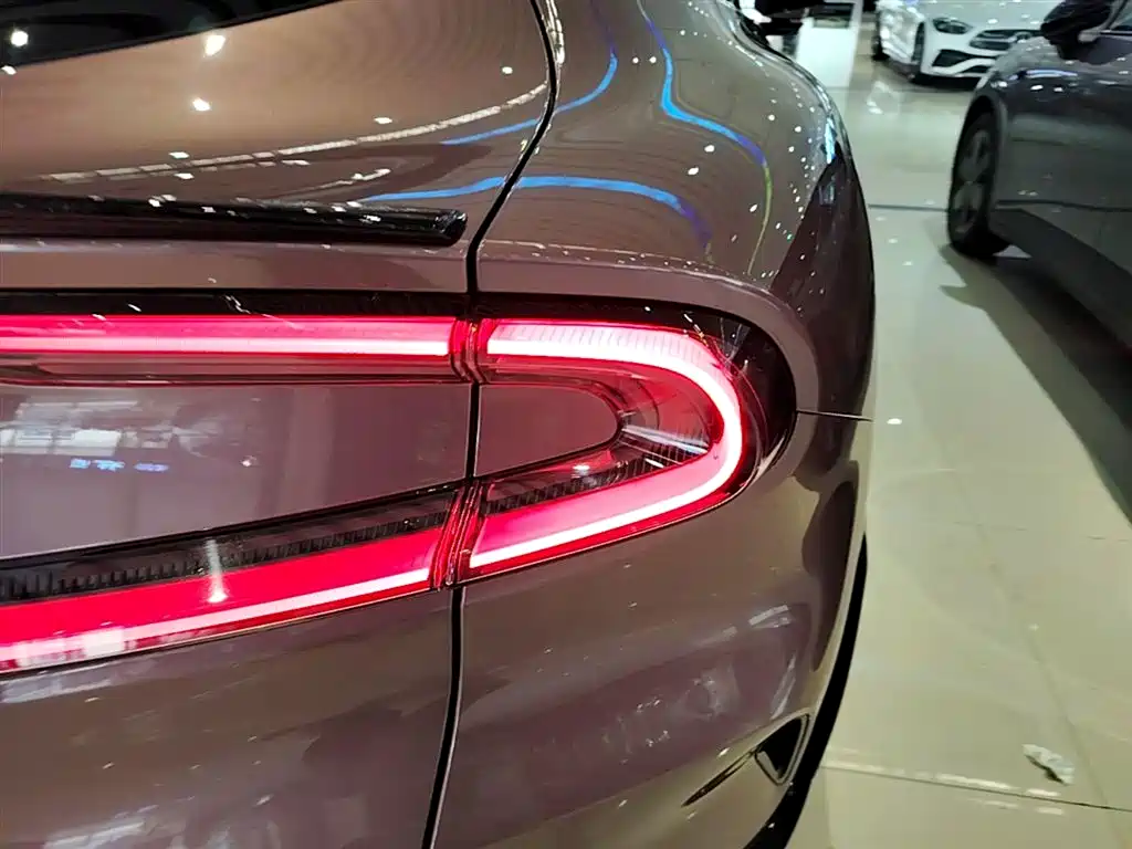 Xiaomi Auto Xiaomi YU7 2025 Ultra Long Range High Performance AWD Max Edition фото 8