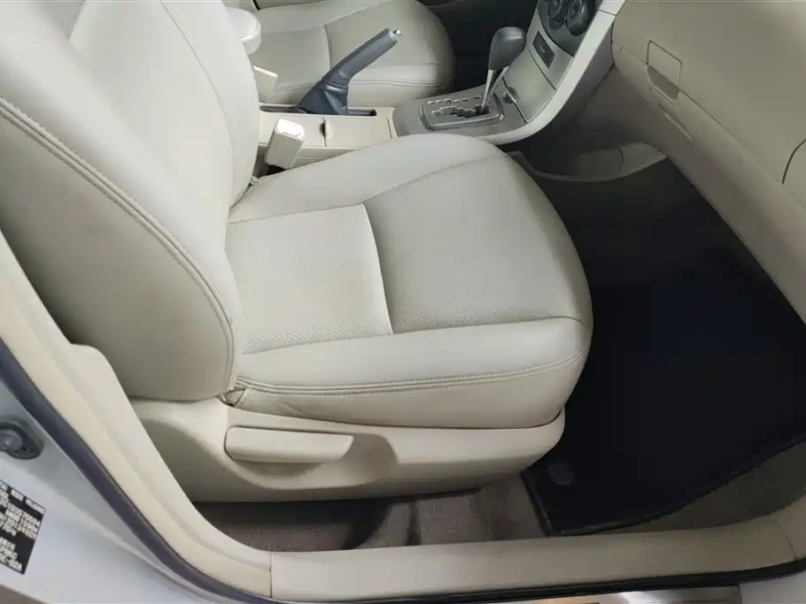 Toyota Corolla 2012 Styling Edition 1.6L Automatic GL фото 8