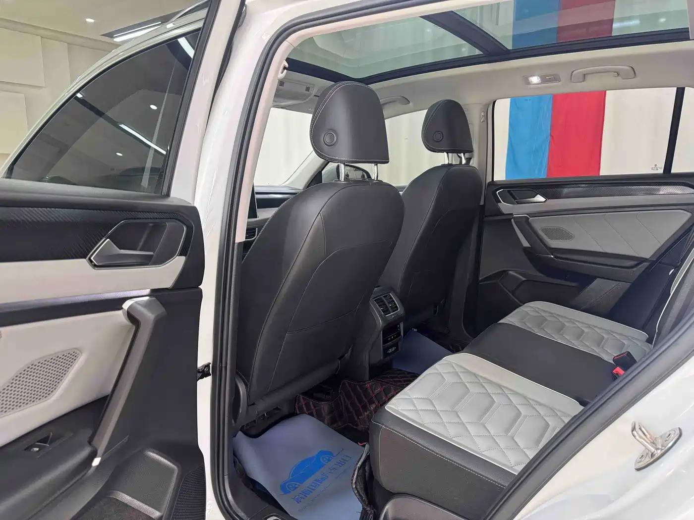 Volkswagen Tayron 2023 280TSI 2WD Luxury Plus Advanced Edition фото 8