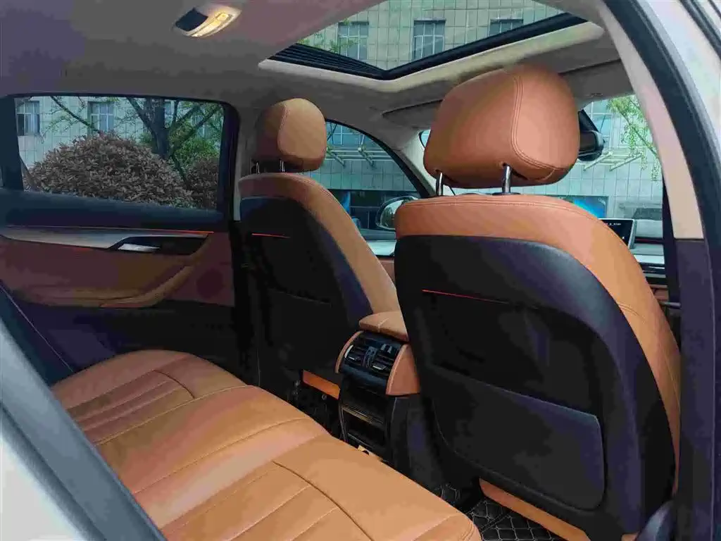 BMW X6 2015 xDrive35i Leading Type фото 6