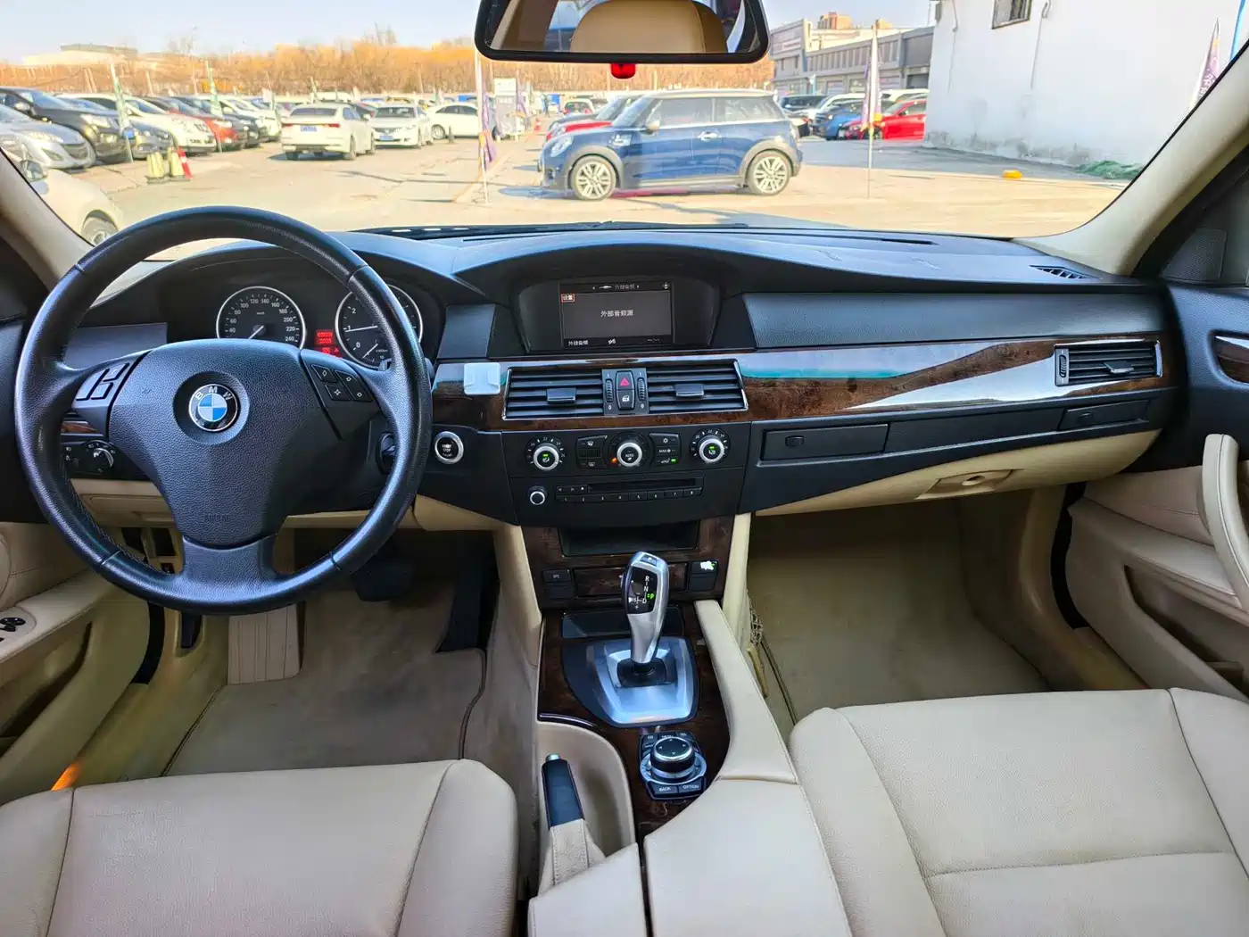 BMW 5 Series 2010 520Li Luxury фото 12