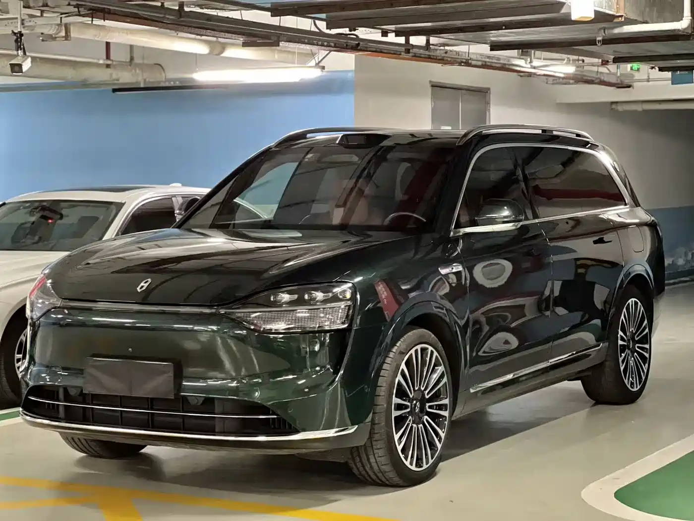 AITO Wenjie AITO M9 2024 Range Extender Max Edition 42kWh 6-seater