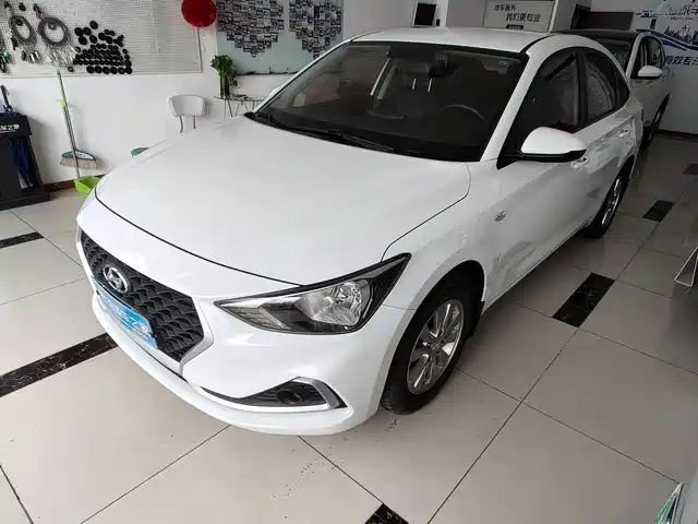 Hyundai Elantra 2019