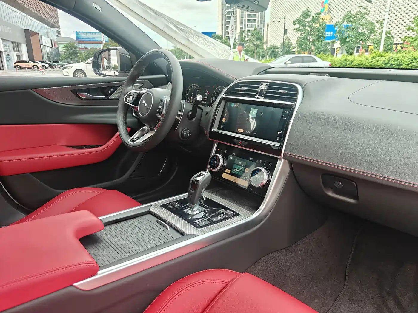 Jaguar XEL 2025 2024 Model 2.0T 250PS R-DYNAMIC S Progressive Sport Edition