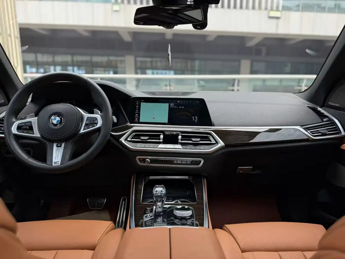 BMW X5 (Import) 2019 xDrive40i Exclusive M Sport Package фото 4