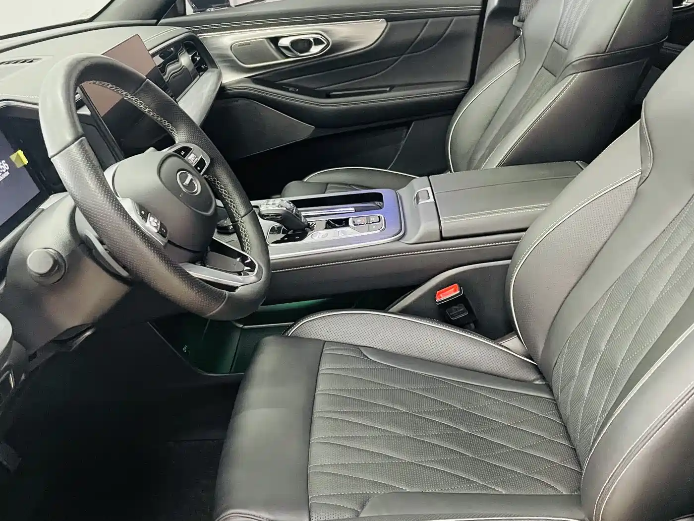 GAC Trumpchi Trumpchi GS8 2024 Navigator Series 2.0TGDI 4WD Luxury Smart Connect Edition фото 10