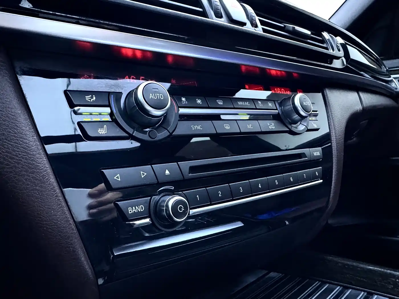 BMW X5 (Import) 2018 xDrive35i M Sport Model фото 25