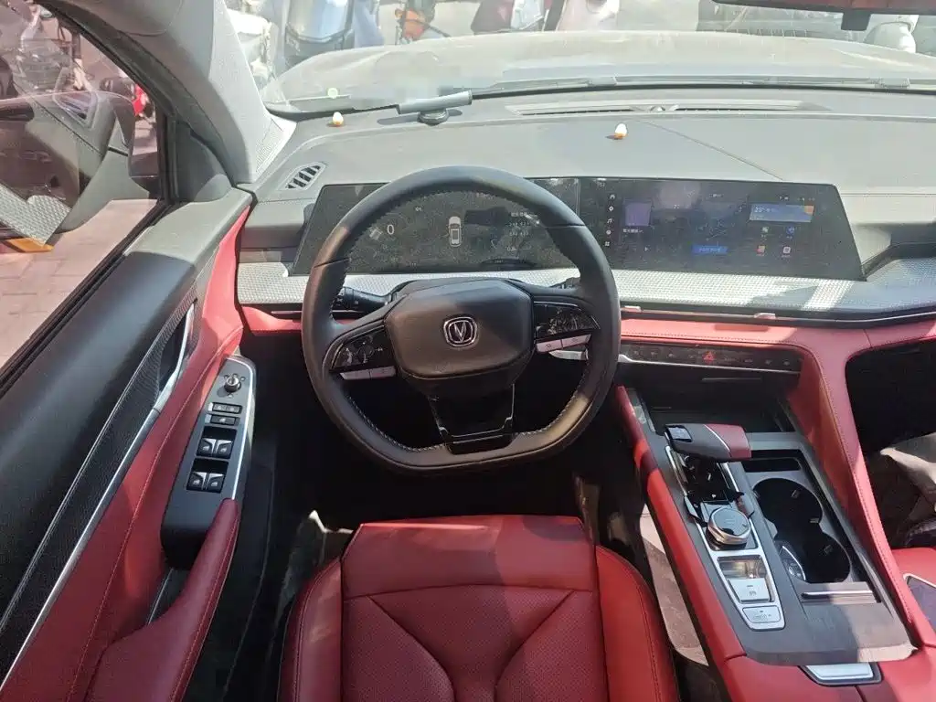 Фото 11 - Changan CS75 PLUS