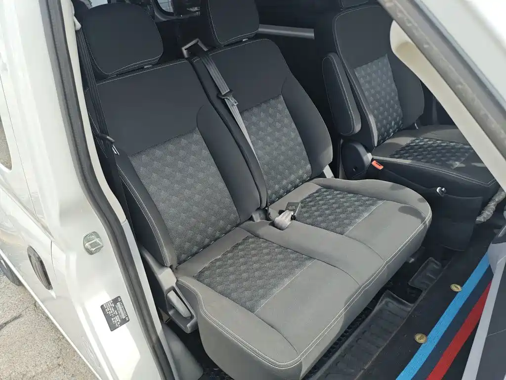 SAIC Maxus Xintu V80 2024 2023 2.0T Manual Classic Aoyun Short Wheelbase Ultra-Low Roof 5/6-Seater