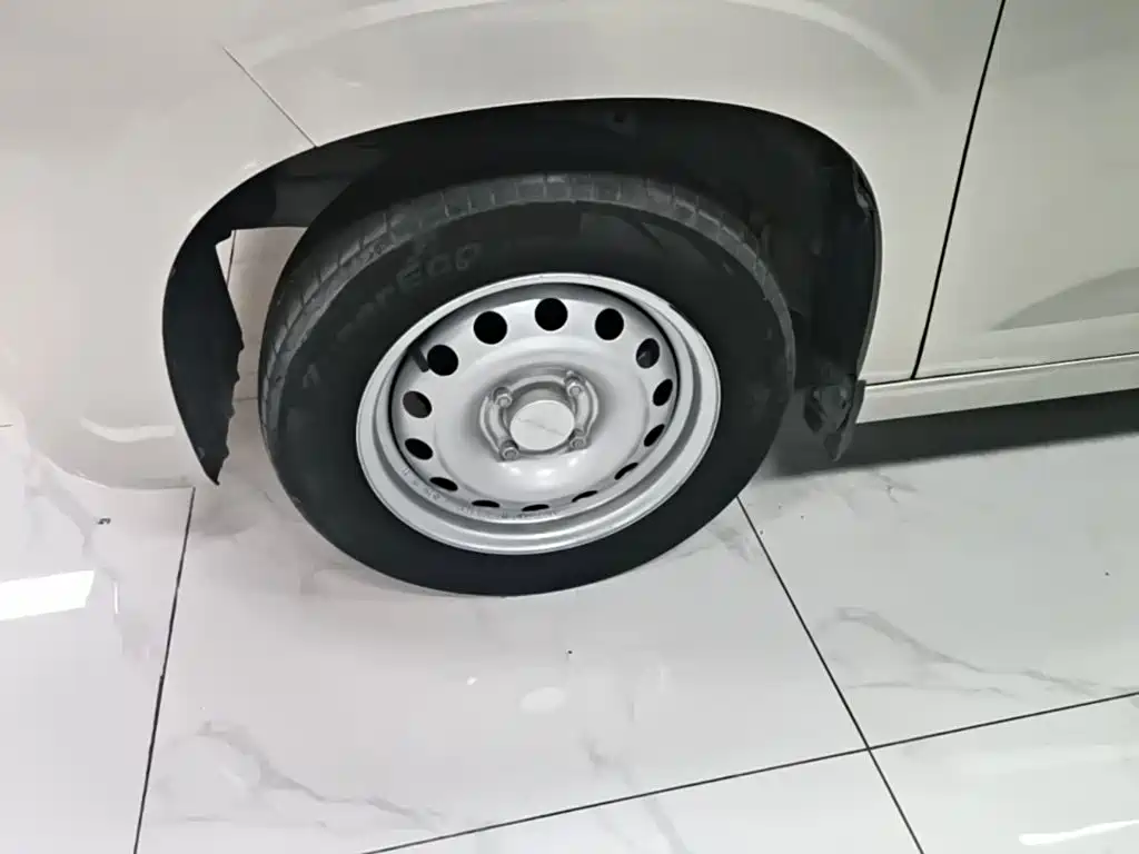 Dongfeng Fengguang Fengguang 380 2023 2022 1.5L Classic Minibus (7-seater)