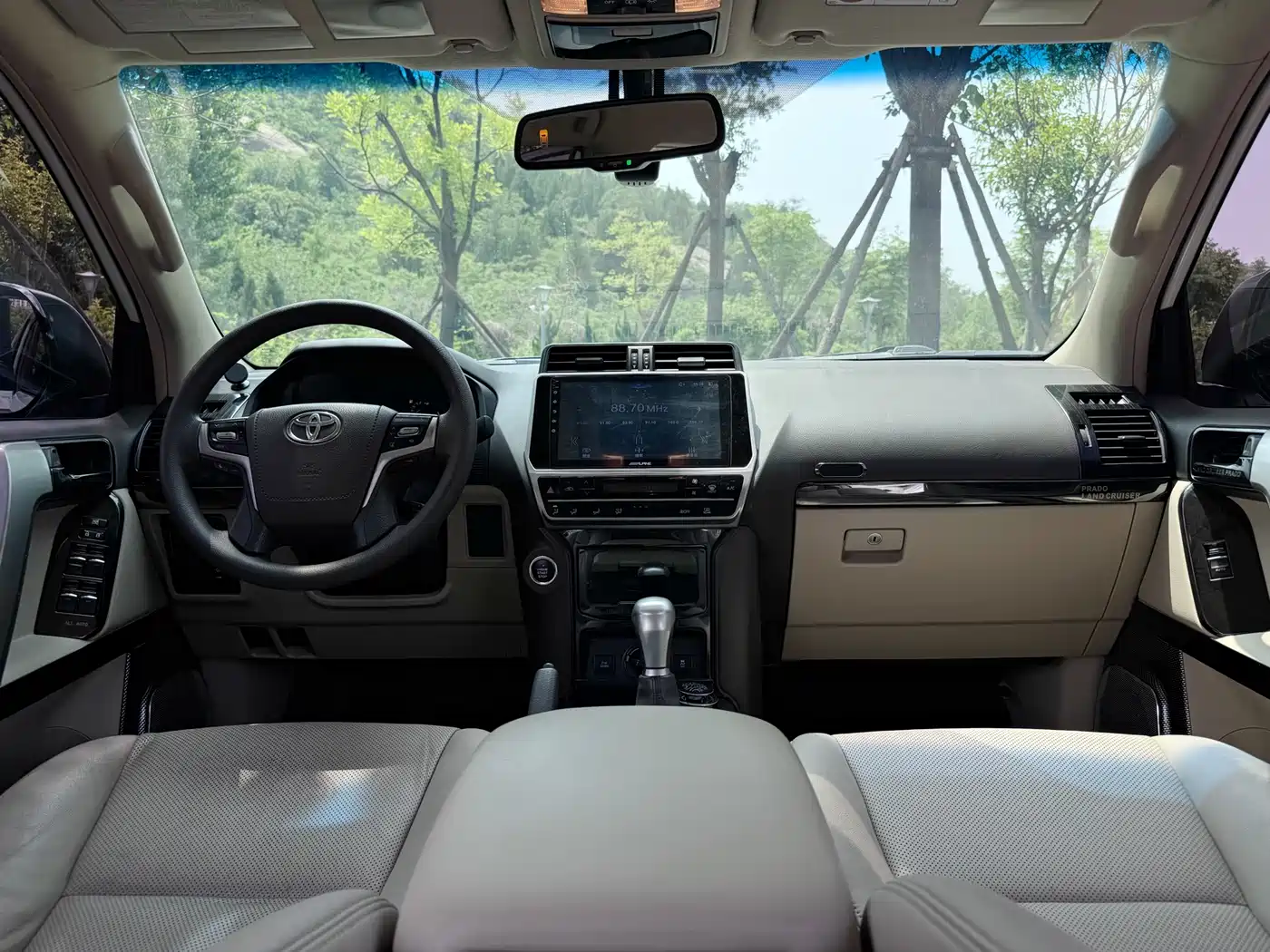 Toyota Prado (Import) 2014 2.7L Automatic Standard Edition фото 11