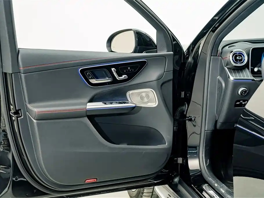 Mercedes-Benz GLC AMG 2024 AMG GLC 43 4MATIC фото 15